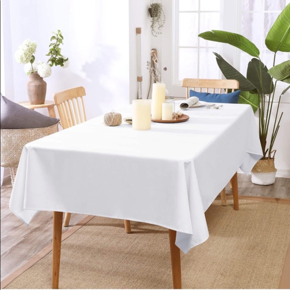 28. White 60x84 Tablecloth - Picture 3 of 13